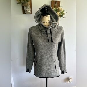 Old Navy hoodie pullover thumb hole sweater fitted sporty active wear gym‎